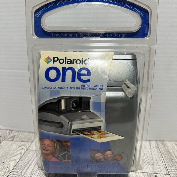 Polaroid Other - Polaroid One - Vintage New Instant Film Camera new